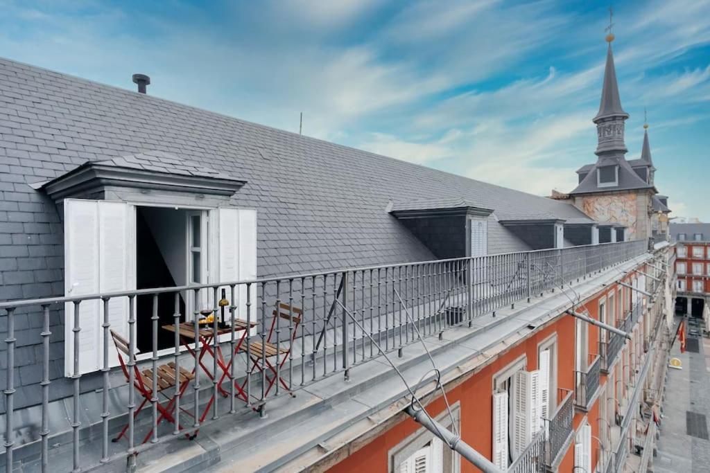 Yoomi Homes Plaza Mayor Мадрид Екстериор снимка