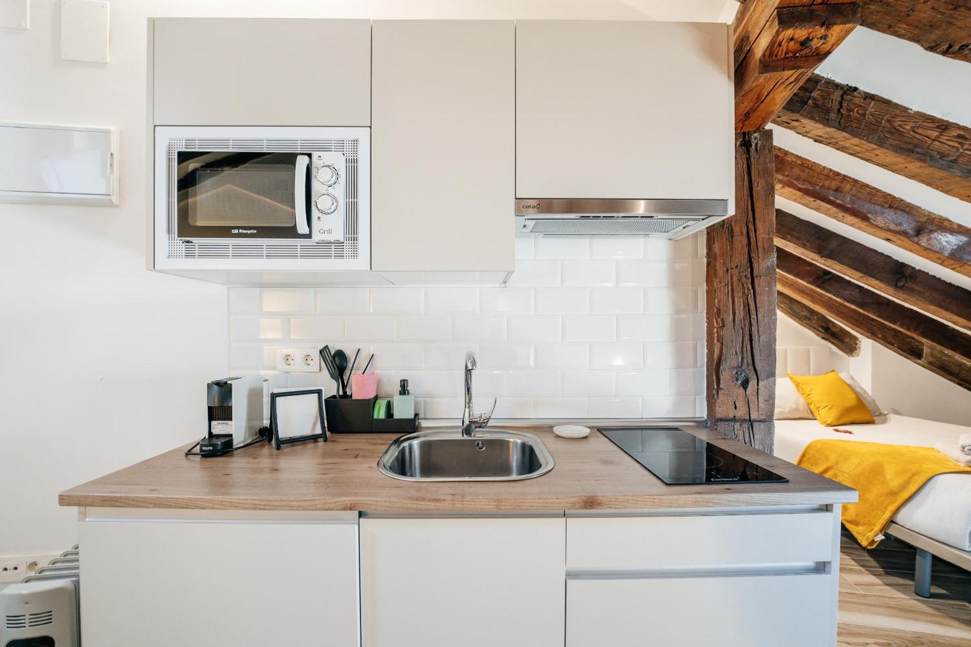 Yoomi Homes Plaza Mayor Мадрид Екстериор снимка